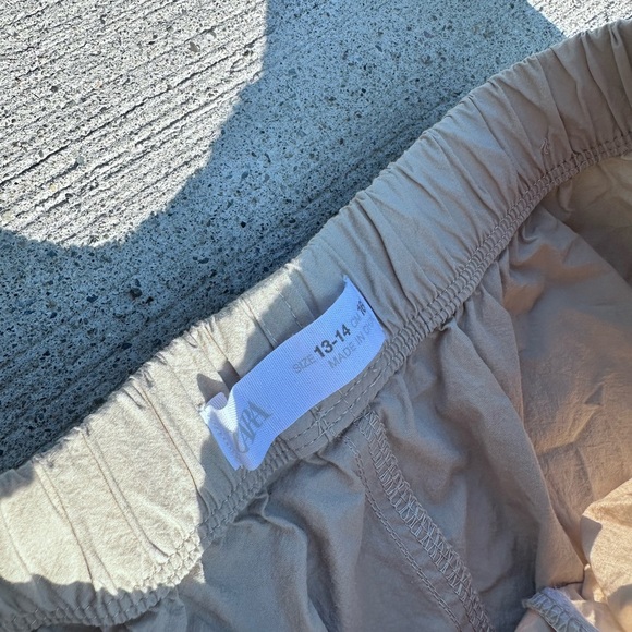 Zara light weight pants - Picture 2 of 3